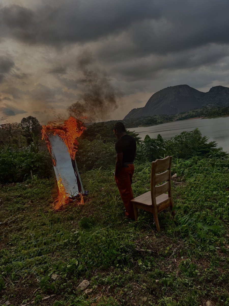 KC Santiago tweet media