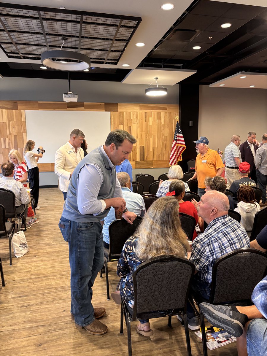 Burt Jones tweet media