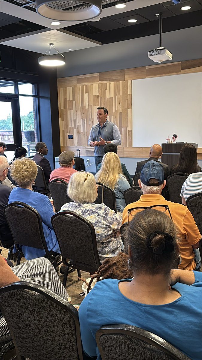 Burt Jones tweet media