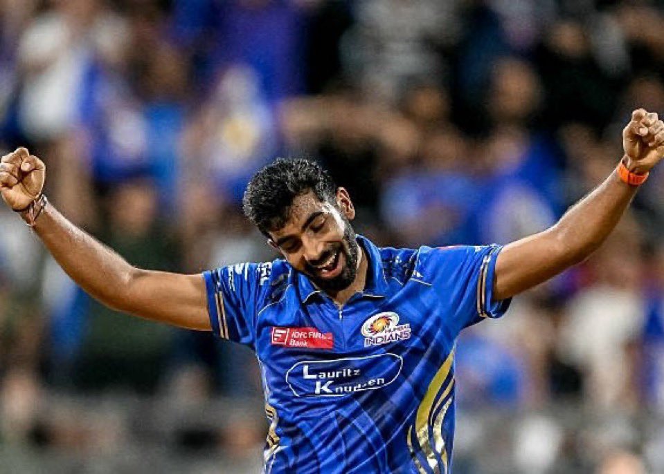 R A T N I S H tweet media