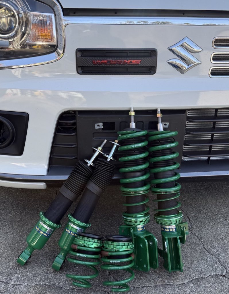 CROSS0301's tweet image. 色んな所からちゃんとした脚が買える36って本当に恵まれてますよね😍
上手くなりたいなら本物の脚を是非‼️

#LINEUP
#ケイズファクトリー