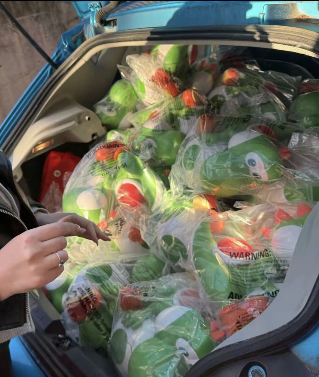 🎮Raquel Cervantes 🌸 Rach Vader tweet media