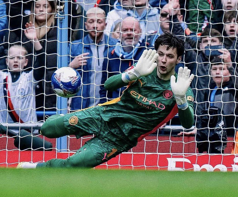 GeronimoMorgans's tweet image. James Trafford. Hero.