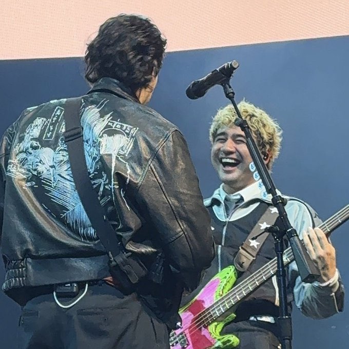 daily cake ✮ tweet media