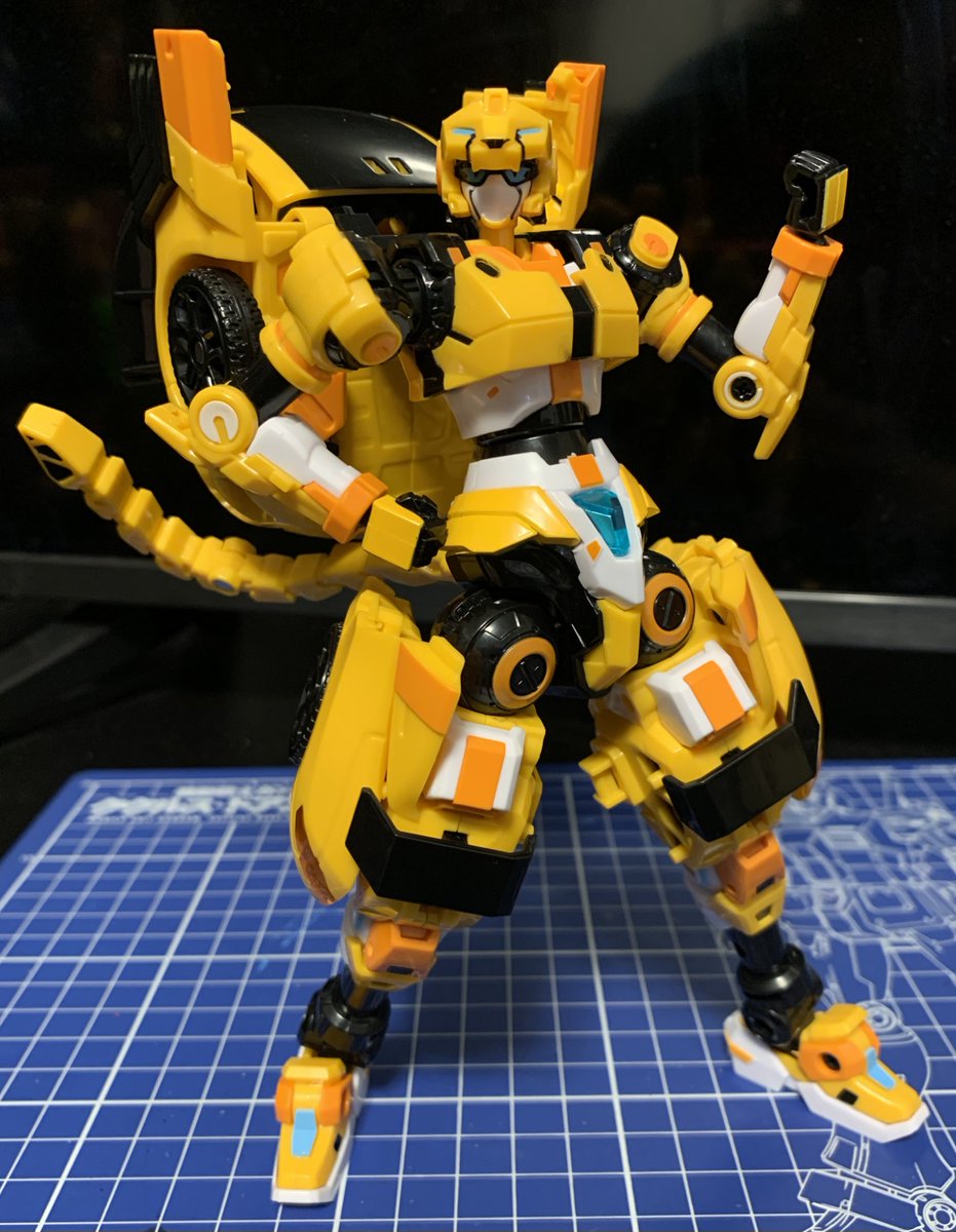 EPY_RM's tweet photo. Metal #Cardbot Tachy
Super cute! Great range of posability, good balance, intuitive transformation, and a super mode that really changes up the silhouette. Definitely going to check out more from this line eventually. Also, hope they do more ladies; I like their design aesthetic. https://t.co/LzLrCtmr3e