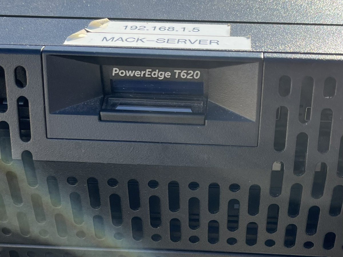 RetroFox tweet media