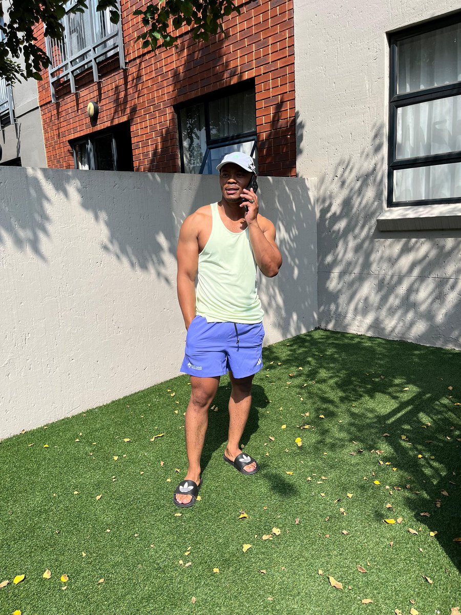 Tiisetso_Thoka's tweet image. We are outside. A safe and happy Easter to you all #adidas in the cut.