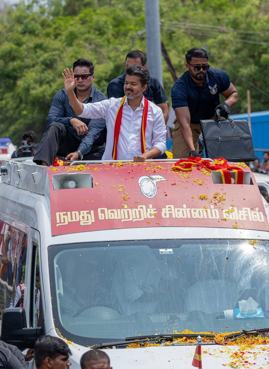 VijayFansOfficialSquad🇲🇾 #JanaNayagan tweet media