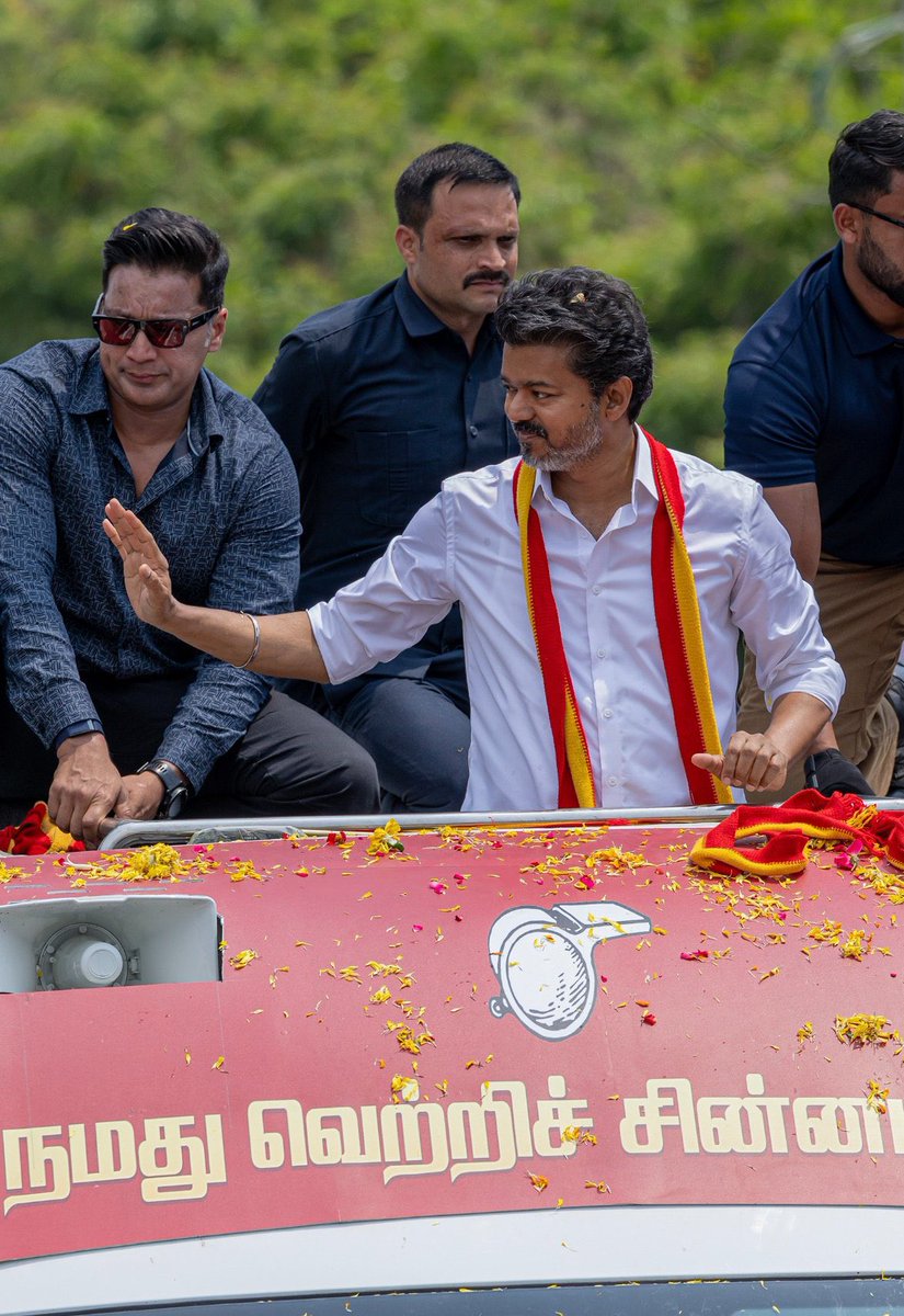 VijayFansOfficialSquad🇲🇾 #JanaNayagan tweet media