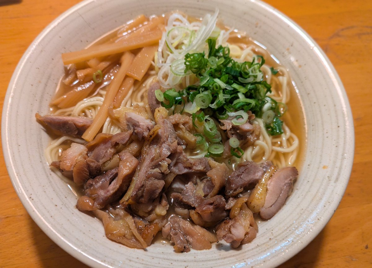 shichitenn's tweet photo. 親鳥仕入れてラーメン作った https://t.co/aSDdIq2rFR