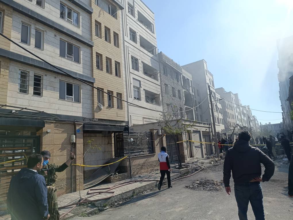 roxana2026IR's tweet image. The human cost: By Day 35, 
251 women &amp;amp; 216 children have been killed. 
Over 1,881 kids and 4,610 women are injured.
 Missiles don't ask about political views. We are bleeding. 
#StopTheBombs #Iran #NoWarOnIran