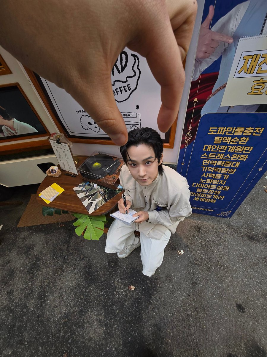 정혀니 tweet media