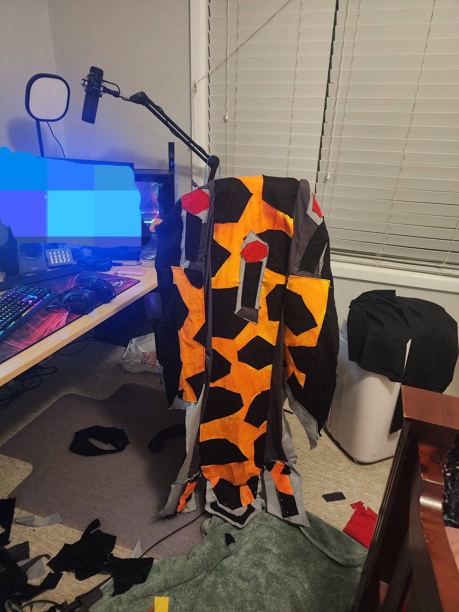 TrashCooks's tweet photo. Currently making my outfit for Touch Bass tomorrow night, I've managed to get this far after roughly 14 hours of sewing. I don't wanna talk about how long it took me to paint the panels yesterday. https://t.co/5po5jPyNoY