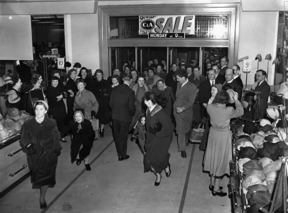 simon solomon tweet media