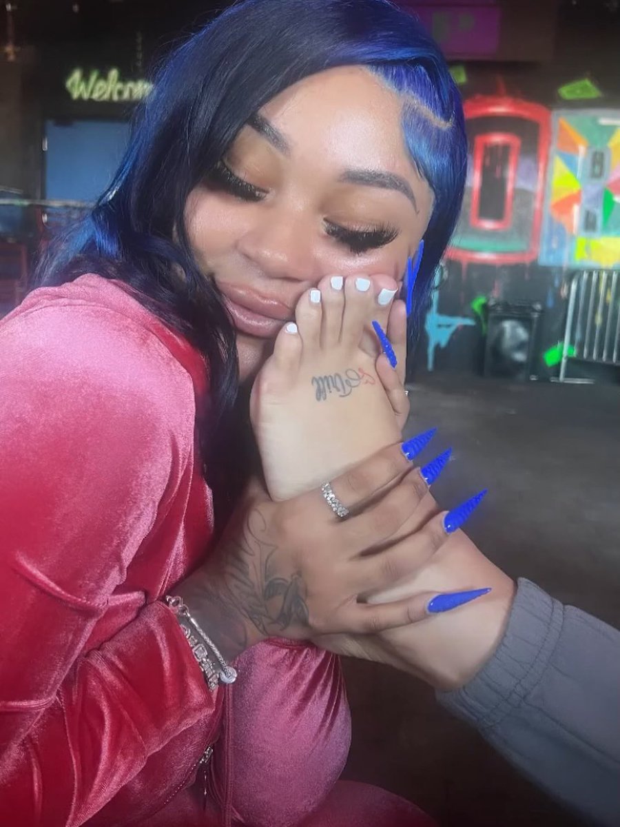 unfeetgettable tweet media