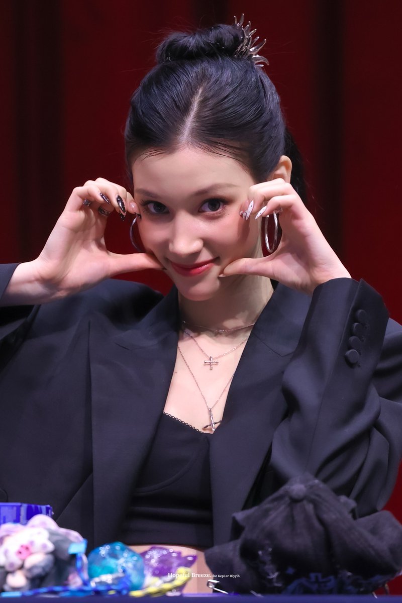 Hopeful Breeze. tweet media