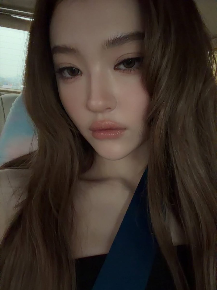 Ella Gross Base tweet media