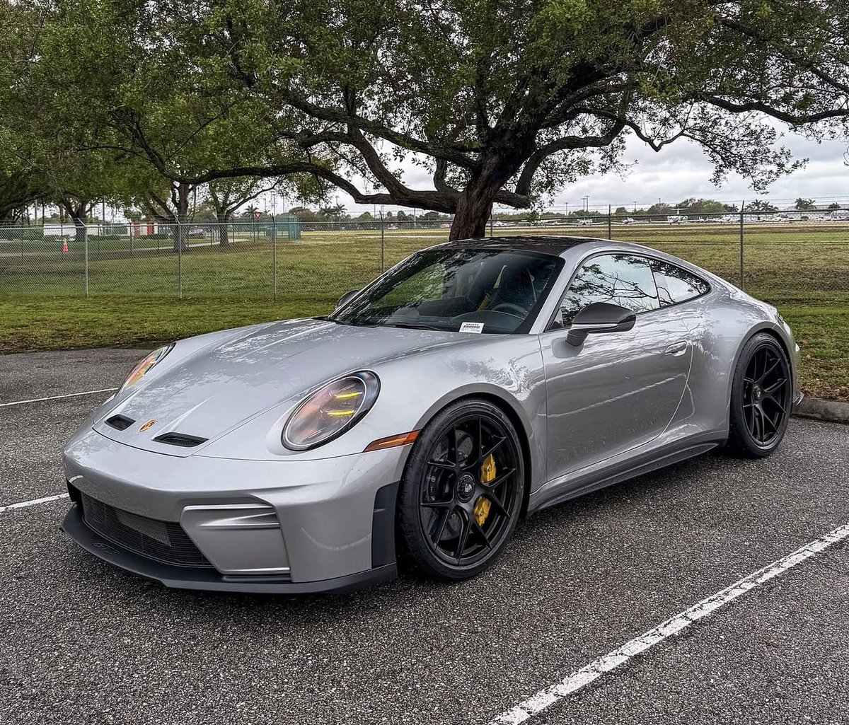 carpxrnpicx's tweet image. 992 GT3 Touring