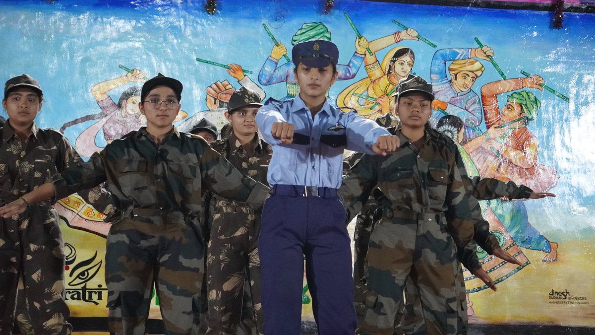JnvSurendra's tweet photo. Annual Day Fuction 2K26 celebrated in PM SHRI JNV Surendranagar. A large number of crowds gather to attend this event and to cheer-up the performers. Specially Thanks to all the Staff Members and the Students who give their all to make this Evening Memorable. https://t.co/1IoC8x1B66