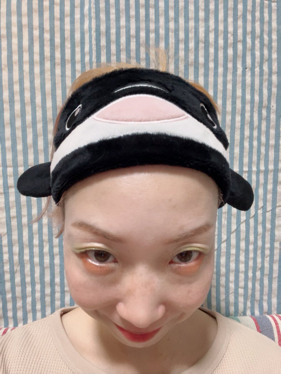 shiningchild03's tweet photo. 4月5日（日）19:00~21:00
TikTokライブ‼️

久しぶりにTikTokライブやります🔥
ベースメイクしながら、最近のお気に入り紹介したりおしゃべりします😊
質問やリクエストお気軽に😘

TikTokも2万人いきたいので、フォローまだの方はぜひフォローして遊びに来てね🤭❣️

https://t.co/JEdrUOLebT https://t.co/HmKQWMfxS1