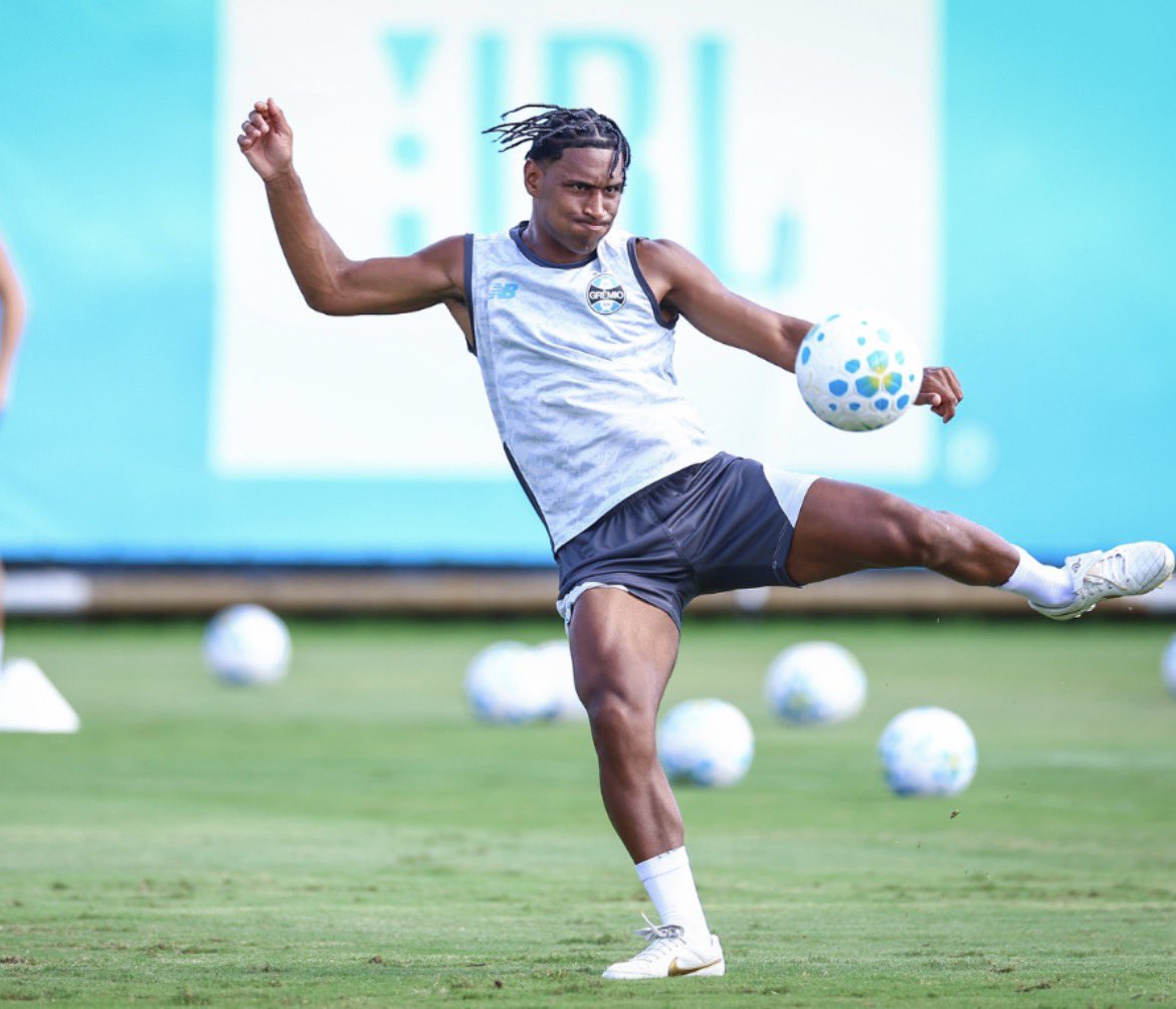 Soccer News Grêmio tweet media