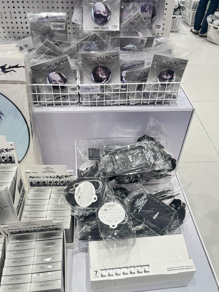 yawonniee⪩ ⪨ tweet media