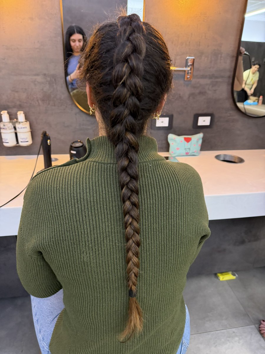 Valentina tweet media