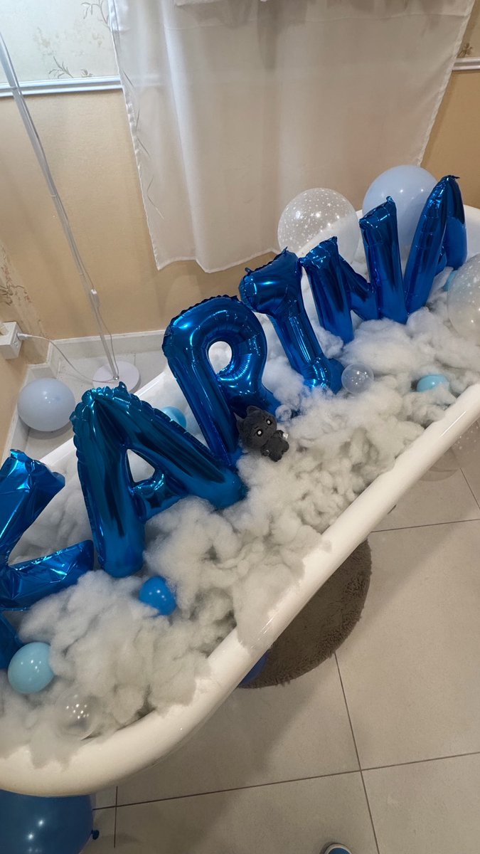 🦮🌱 ᵁᴬᵁ 🏁🎸 #BloomHour tweet media