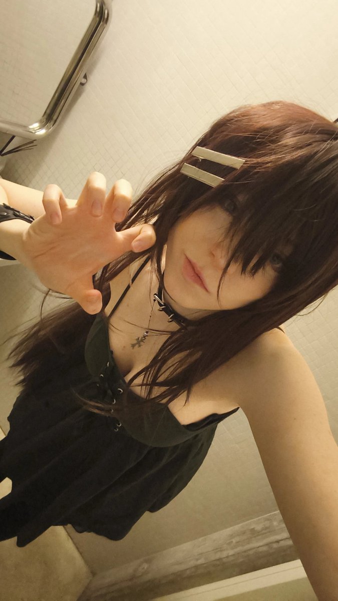 latvian cowgirl tweet media