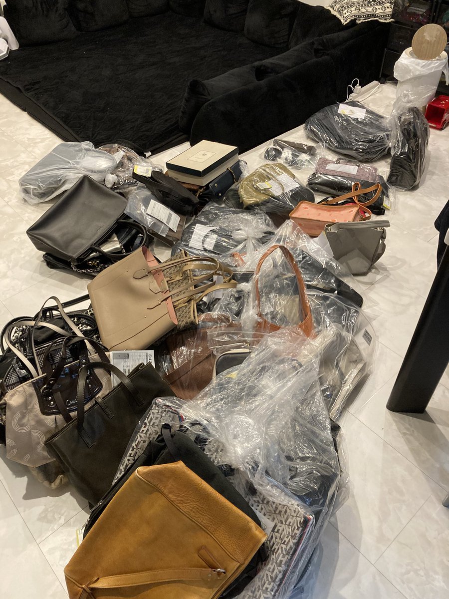 たっくん B.B.S /ブランド物販 tweet media