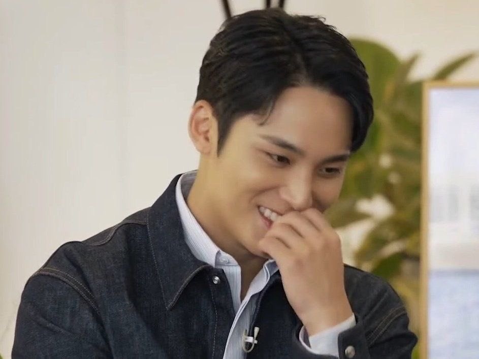 ዪ MINGYU. tweet media