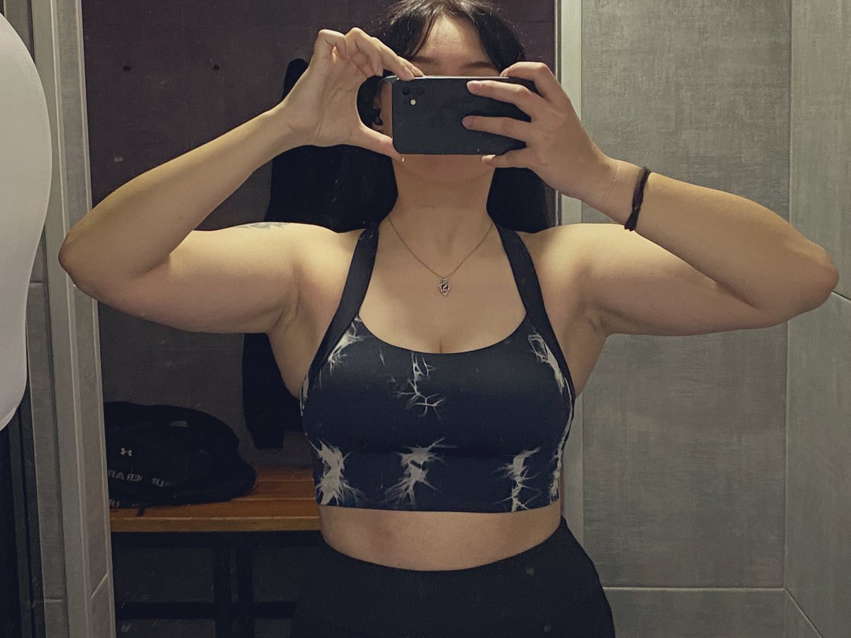 JackieTheDeviL tweet media