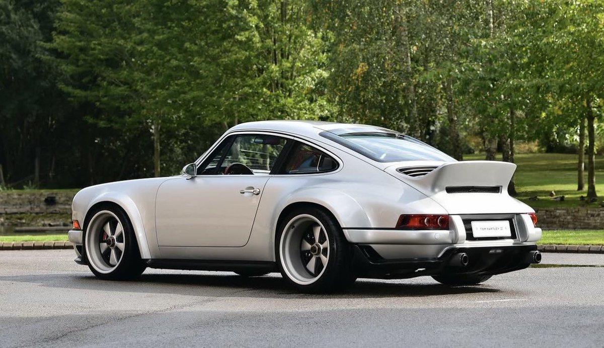 Porsche Club tweet media