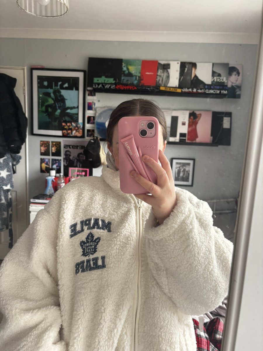 charlotte tweet media