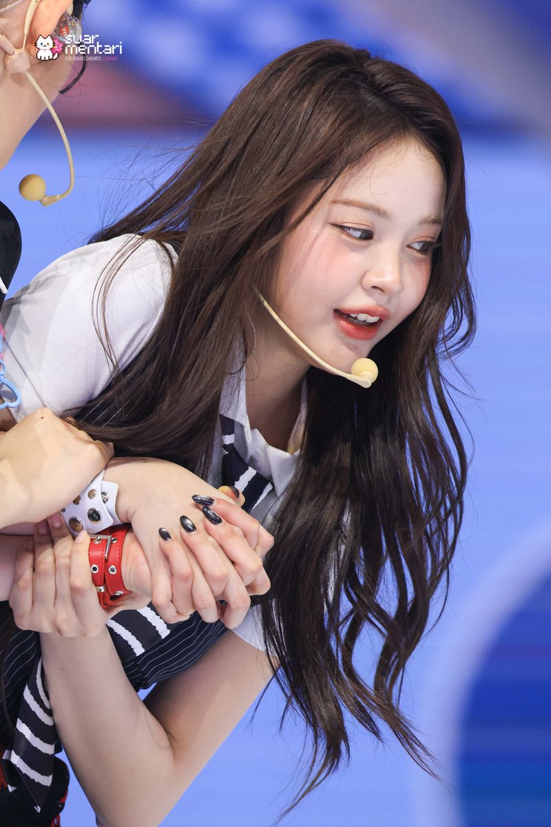 MENTARI. tweet media