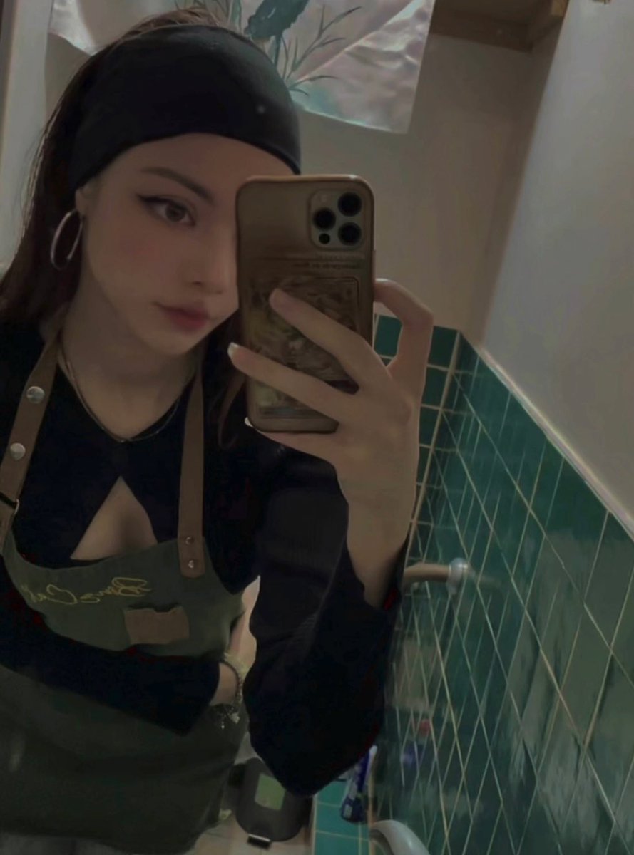 EphemeralMudae's tweet photo. I love toilet https://t.co/i27KAHby2Y