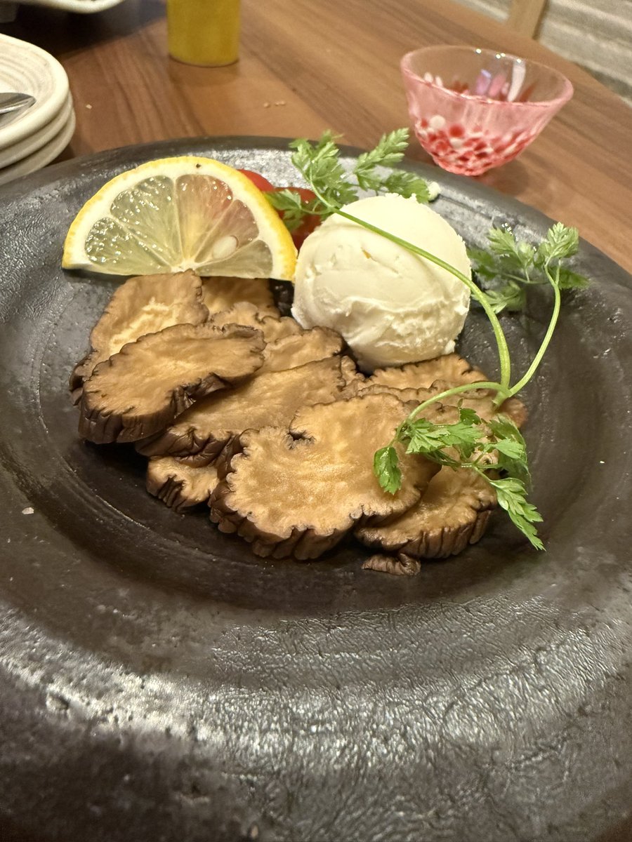 ｴﾘｺ tweet media