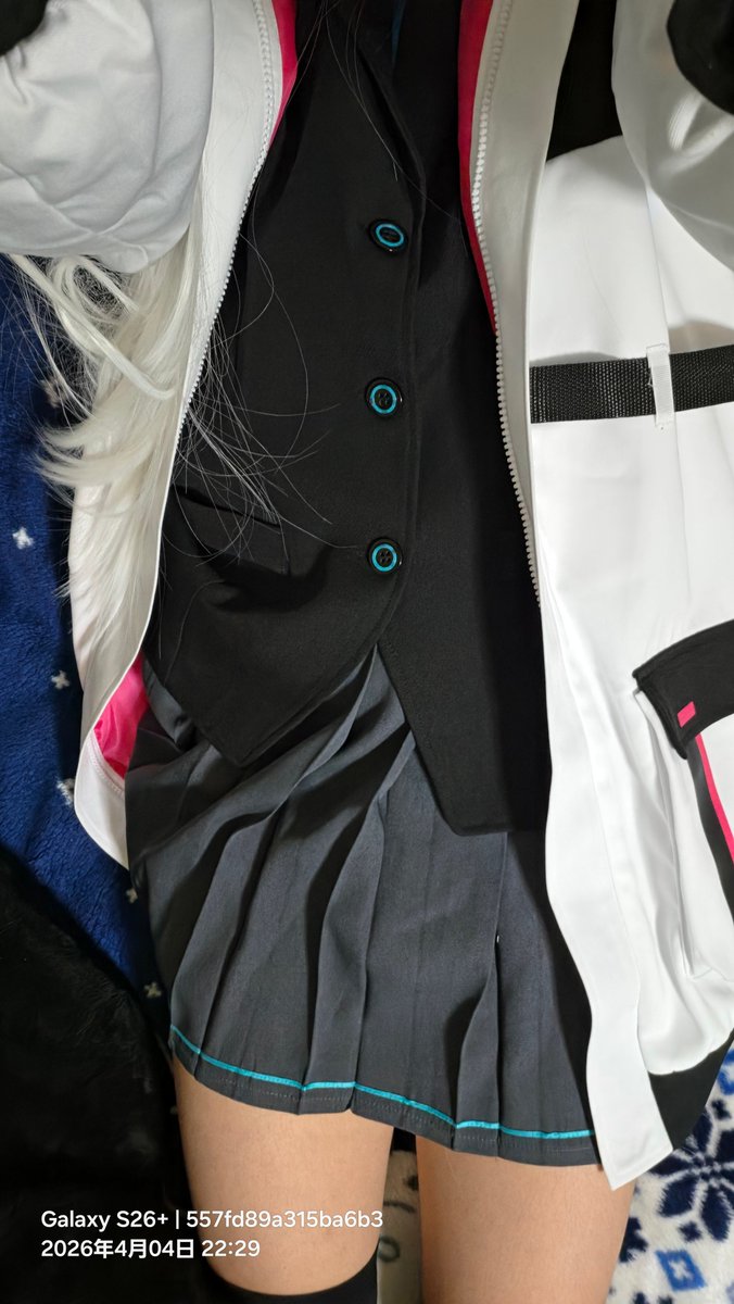 ゆかり tweet media