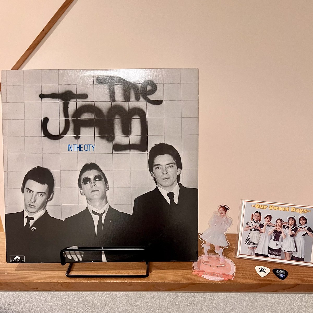 LSTD's tweet photo. 今夜の自宅DJ
「春のジャム祭」
#THE_JAM https://t.co/iVFxaAcUOb