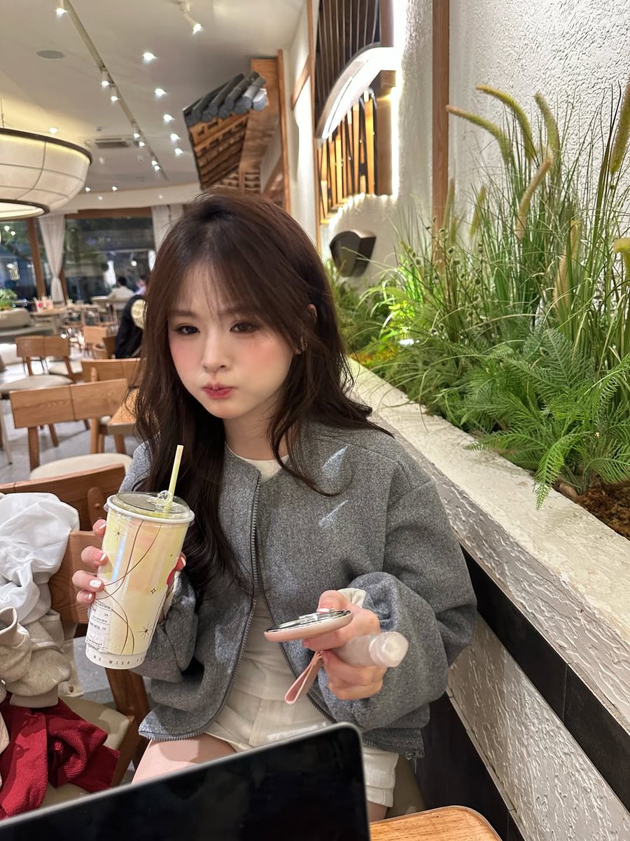 __joyce.pham__ tweet media