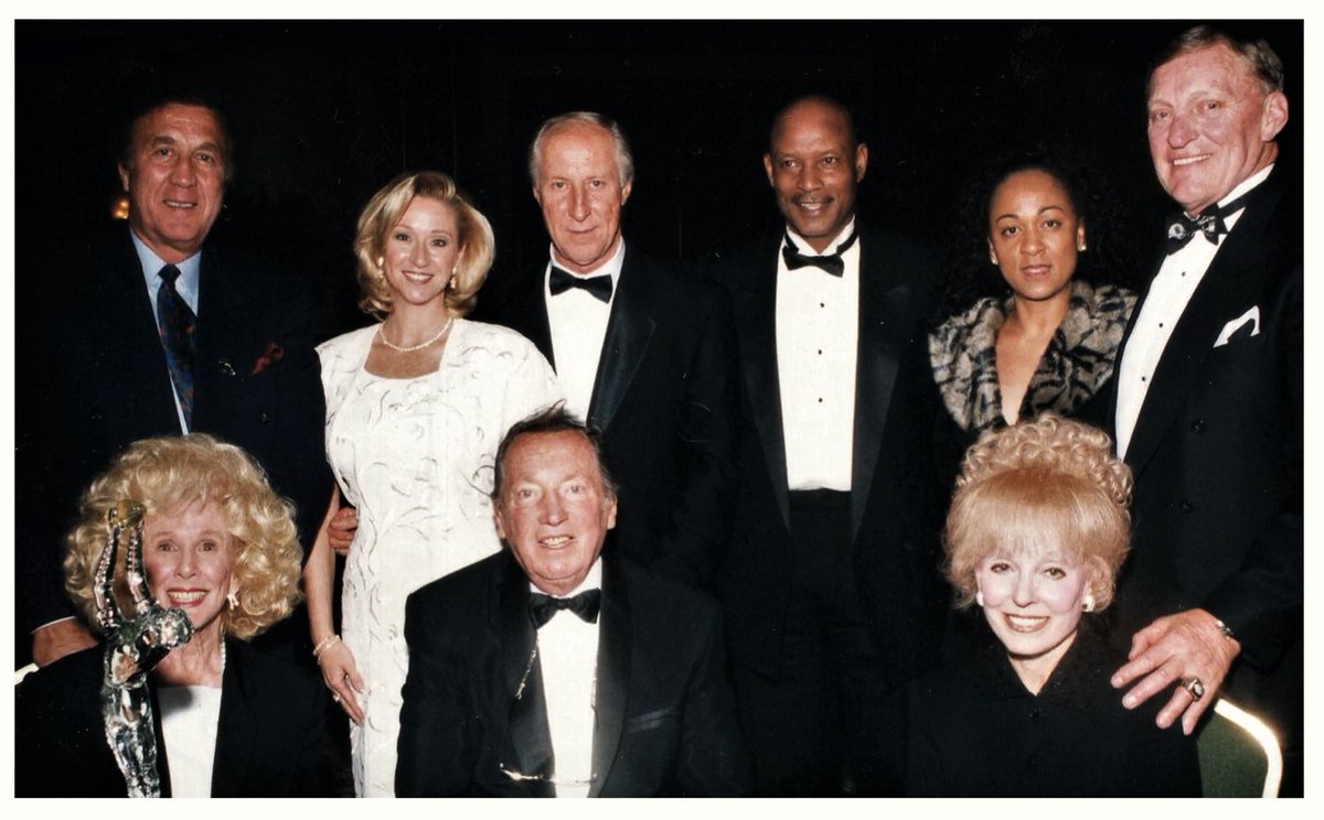 Oscar El Sanchez tweet media