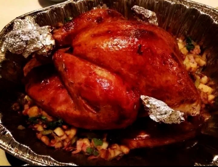 seidnazar's tweet photo. [Limited Time Offer!  Our Festival Feast is here—grilled turkey, spiced pumpkin soup u0026 cranberry sauce. Grab yours before it’s gone! ] https://t.co/11aeD6jwqC