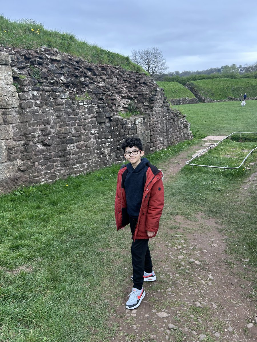 Letty_Pakenham's tweet photo. @ourladyoflourd1 L at Caerleon Amphitheater…… ‘are you not entertained?’ https://t.co/hslsz3chVw