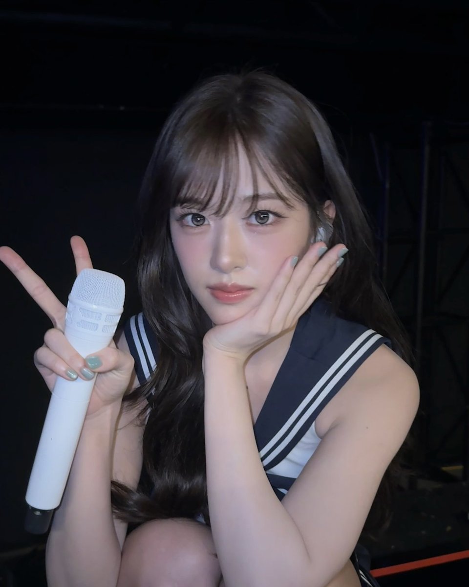 ✭ | the show tweet media