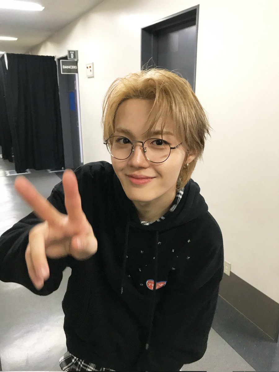 ✭ | the show tweet media