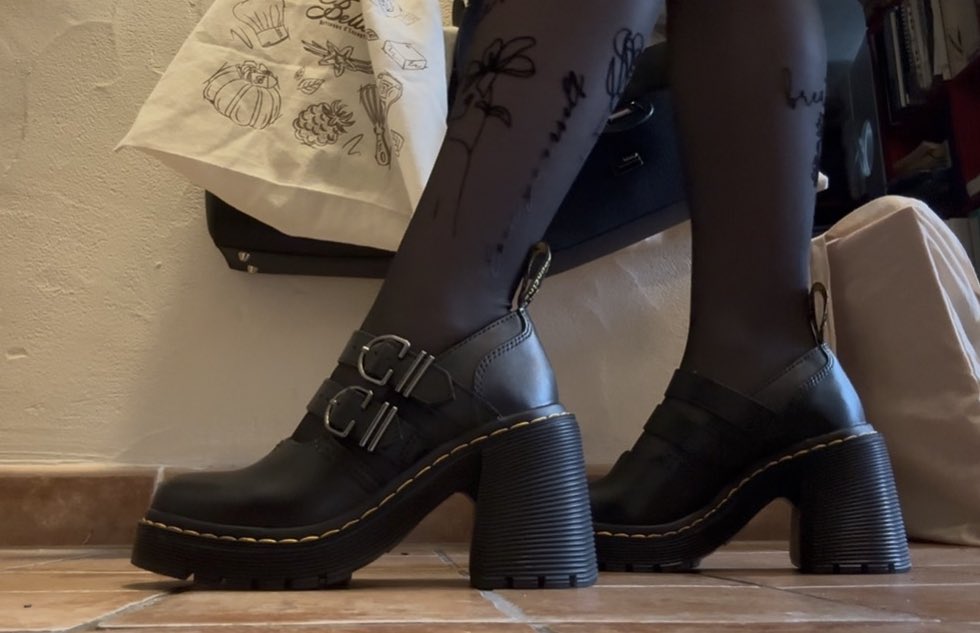 𝓒𝓪𝓹𝓾𝓬𝓲𝓷𝓮 🌷 tweet media