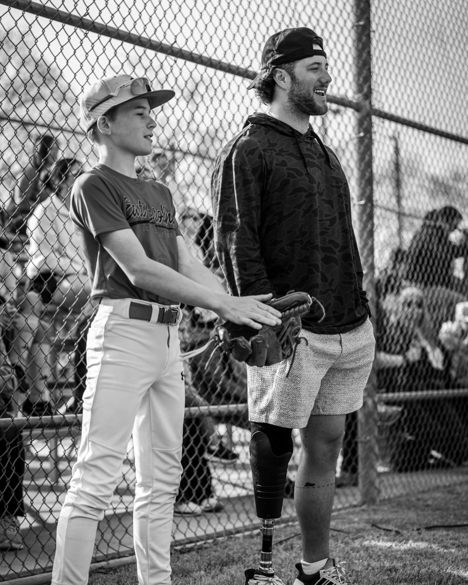 parkerbyrd11's tweet photo. Different paths. Same love for the game. ⚾️

If I can remind one kid to keep going, keep believing, and keep showing up… it’s all worth it.

Because it’s never just about baseball—it’s about the impact you leave along the way. https://t.co/x3mWvCnqkW