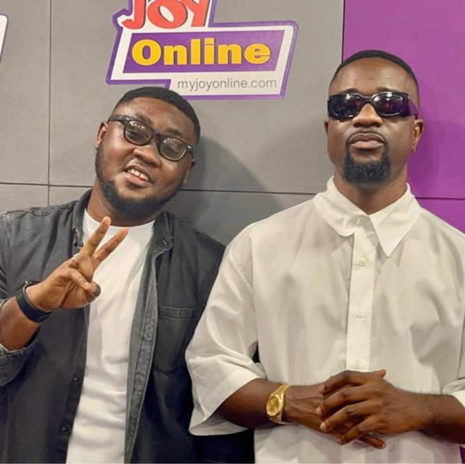 #GiftOfSongs is LIVE on Luv 99.5 FM! 

Join <a href="/MelvinDaEnigma/">ENIGMA 🦍</a> &amp; <a href="/Samuel_Jupitar/">SAMUEL JUPITAR ⛰</a> as they bring you nothing but good vibes and great music!

Got a song request or a shoutout? Drop it below ⬇️⬇️⬇️
Let’s make your moment on air unforgettable!