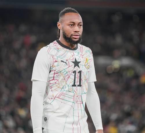 De isyel tweet media