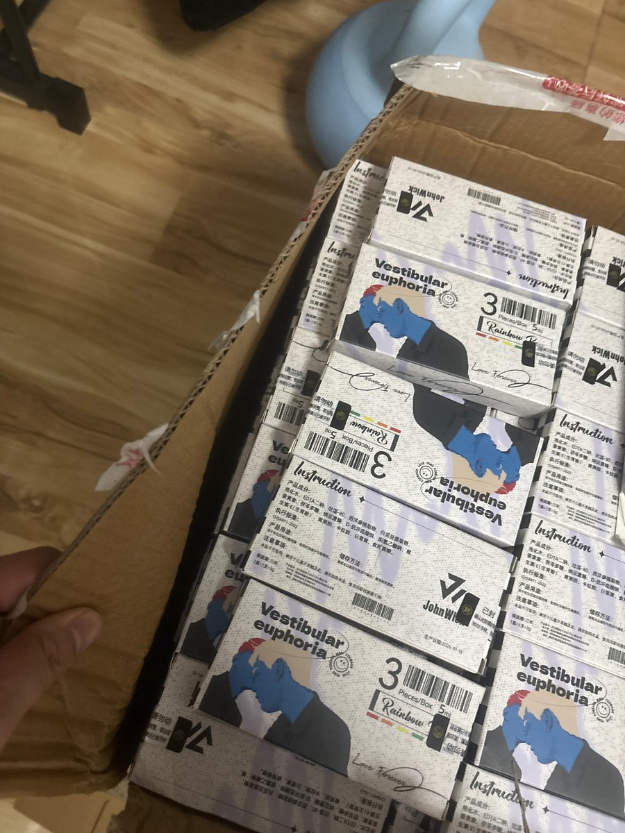 Qc5599's tweet photo. 新到货，蓝爽液大量有货，需要私信 https://t.co/L9jo3rPqUf
